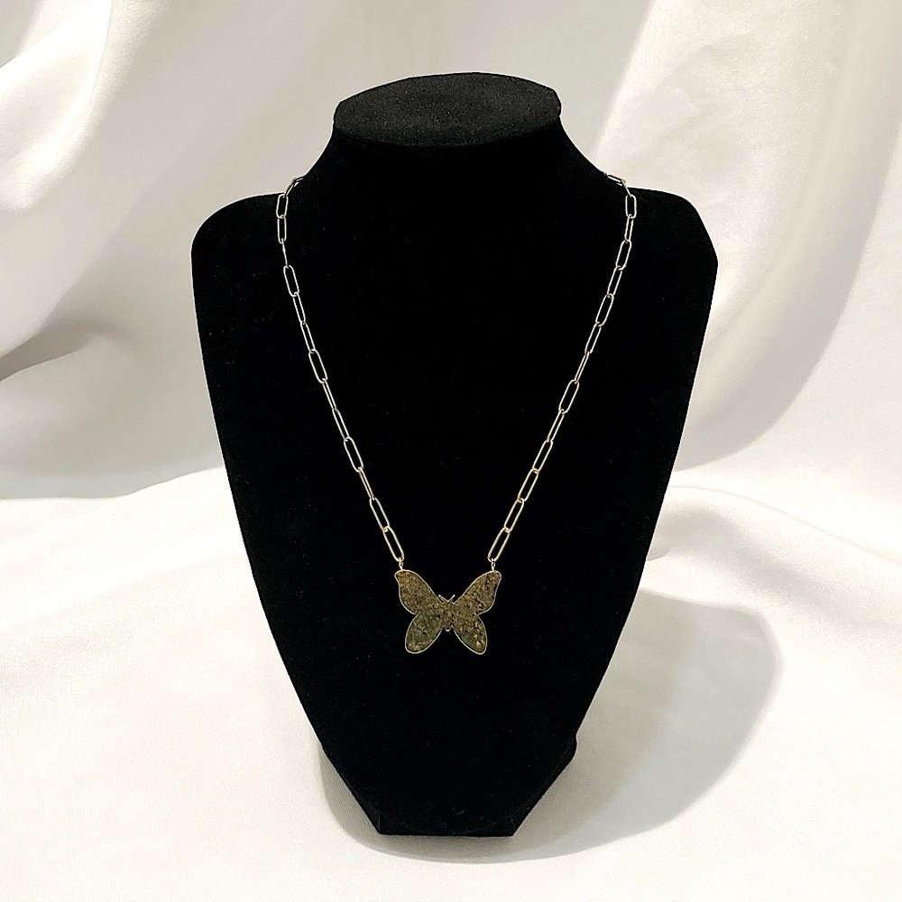 Vintage Y2K Hammered Gold Butterfly Pendant Necklace